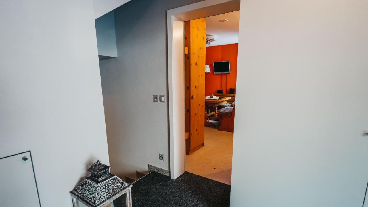 Charming 4 Bed Flat In Flims Apartment Ngoại thất bức ảnh