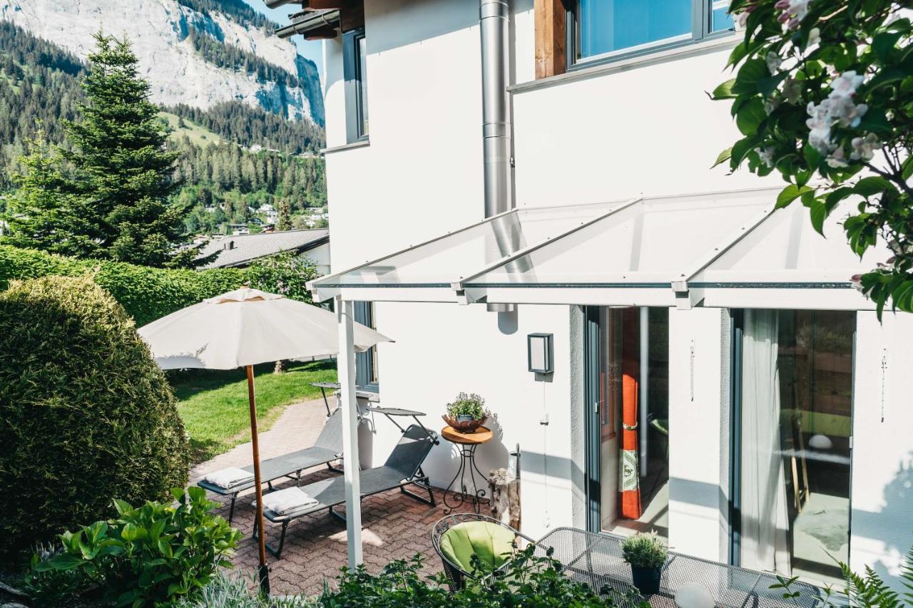 Charming 4 Bed Flat In Flims Apartment Ngoại thất bức ảnh